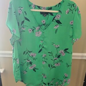 Premise Bright Green Floral V-Neck Button-Front Blouse